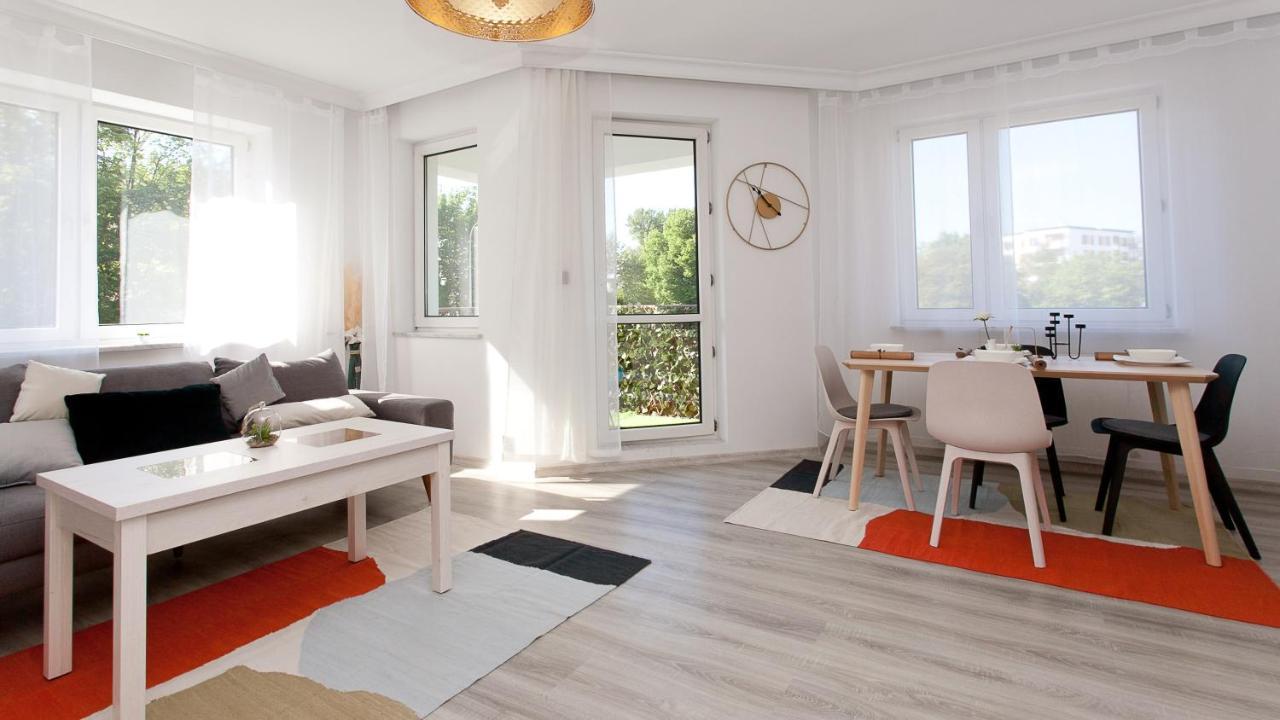 Uroczy Apartament Rzeczna Kołobrzeg Exterior foto